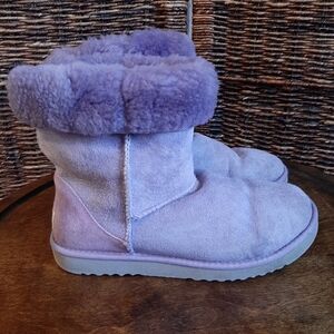 UGG Classic Short Leather Sheepskin Boots 8 Lilac Purple Sherpa Ankle Booties